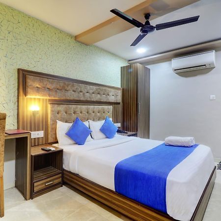 Hotel New Blue Sapphire Residency Mumbai  Buitenkant foto