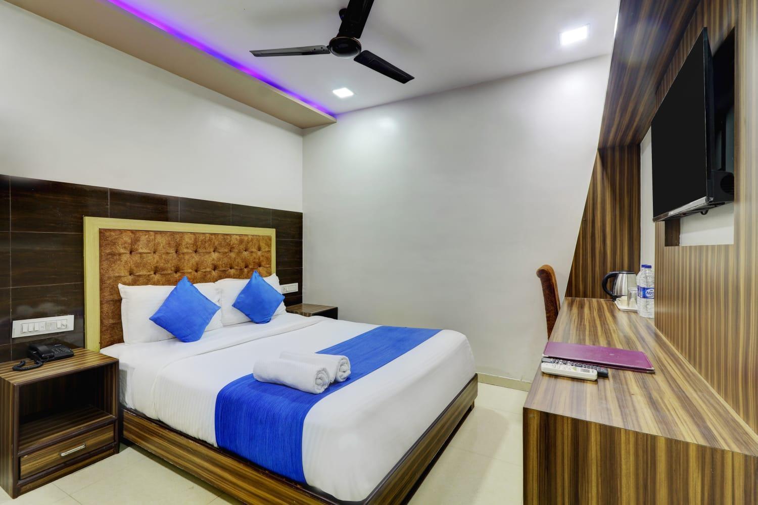 Hotel New Blue Sapphire Residency Mumbai  Buitenkant foto