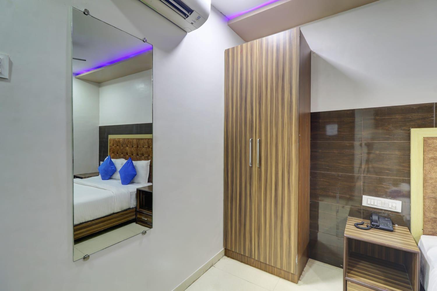Hotel New Blue Sapphire Residency Mumbai  Buitenkant foto