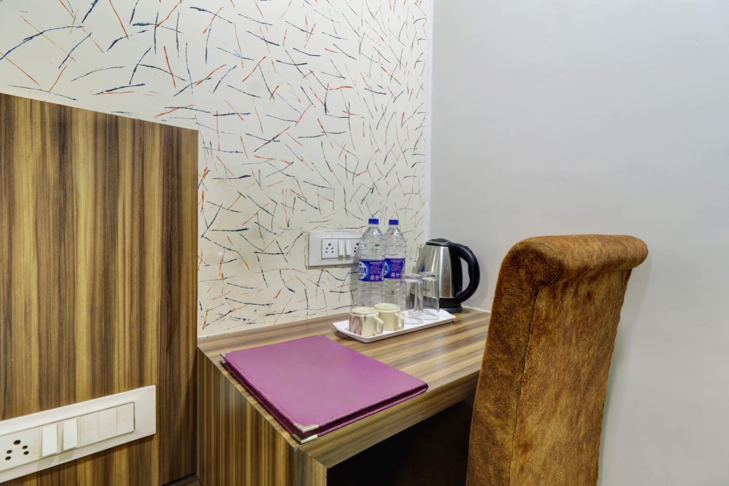 Hotel New Blue Sapphire Residency Mumbai  Buitenkant foto